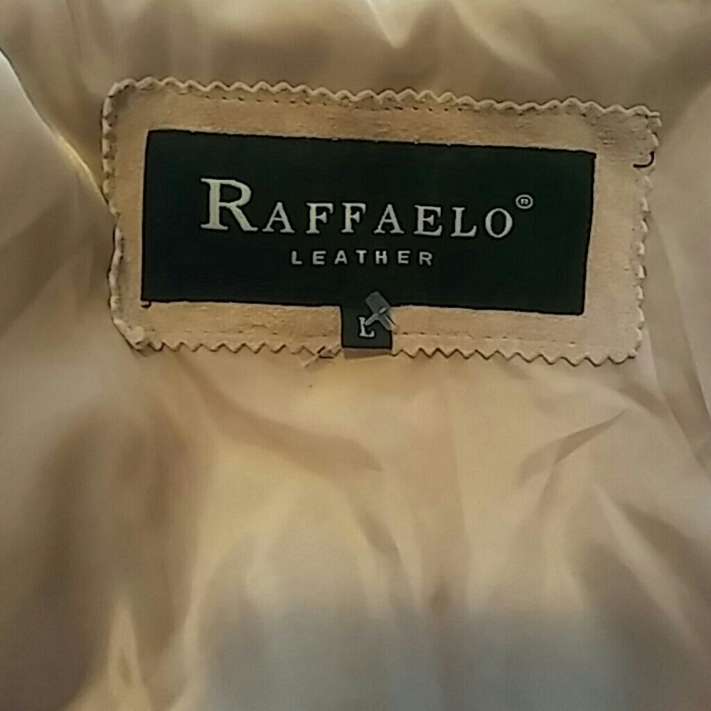 Coat - Picture 4 of 4